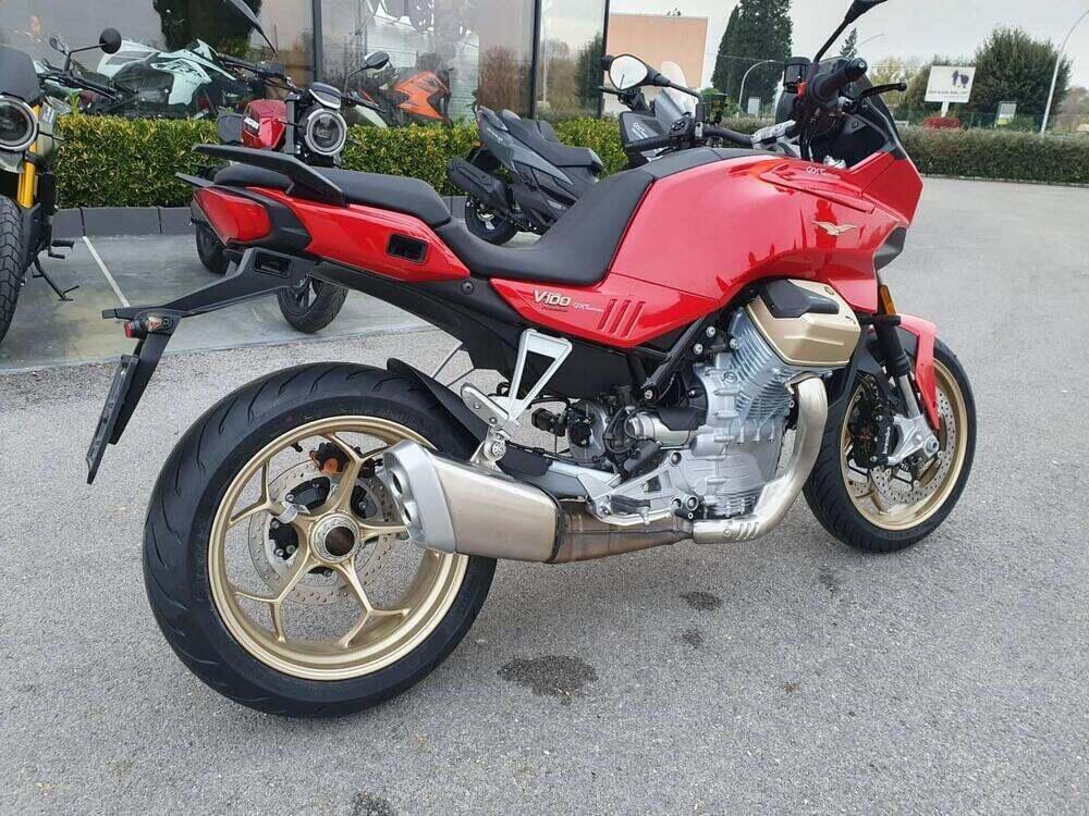 Moto Guzzi V100 Mandello (2025) (2)