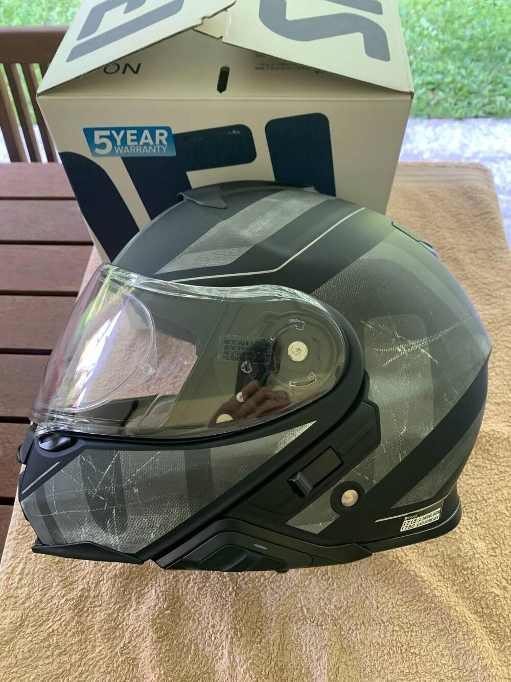 Casco SHOEI NEOTECH II