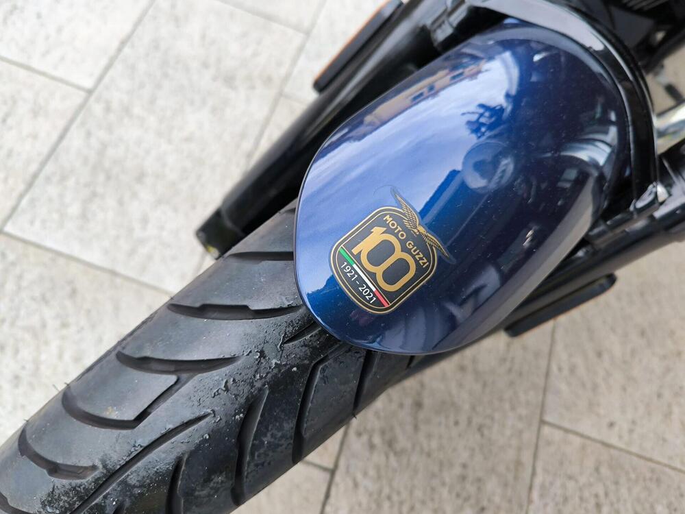 Moto Guzzi V7 Special (2021 - 24) (9)