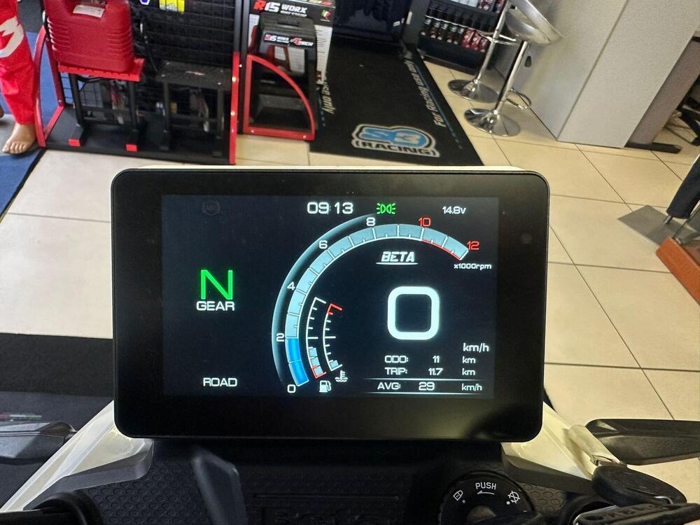 Betamotor Alp 4.0 (2024 - 25) (10)