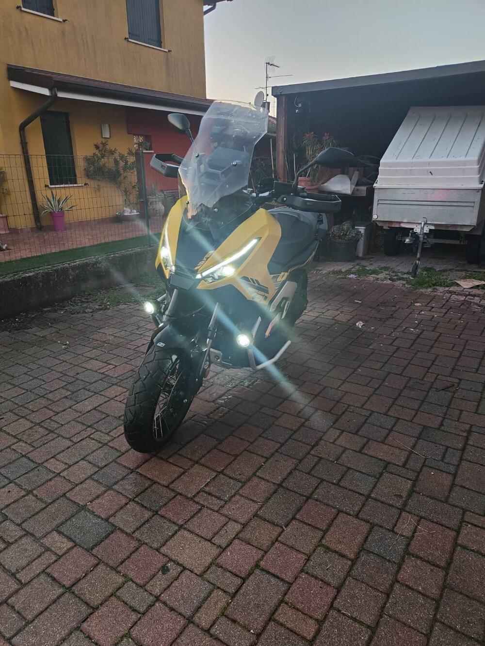 Honda X-ADV 750 Adventure (2025 - 26) (3)