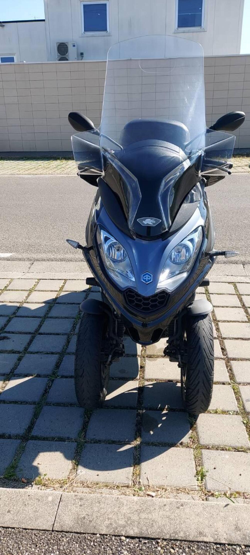 Piaggio MP3 300 ABS Hpe (2021 - 24) (3)