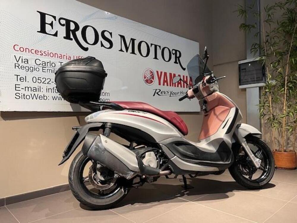 Piaggio Beverly 350 SportTouring ie ABS (2011 - 17) (4)