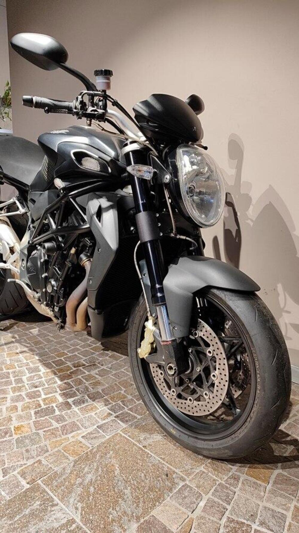 MV Agusta Brutale 920 (2011 - 12) (7)