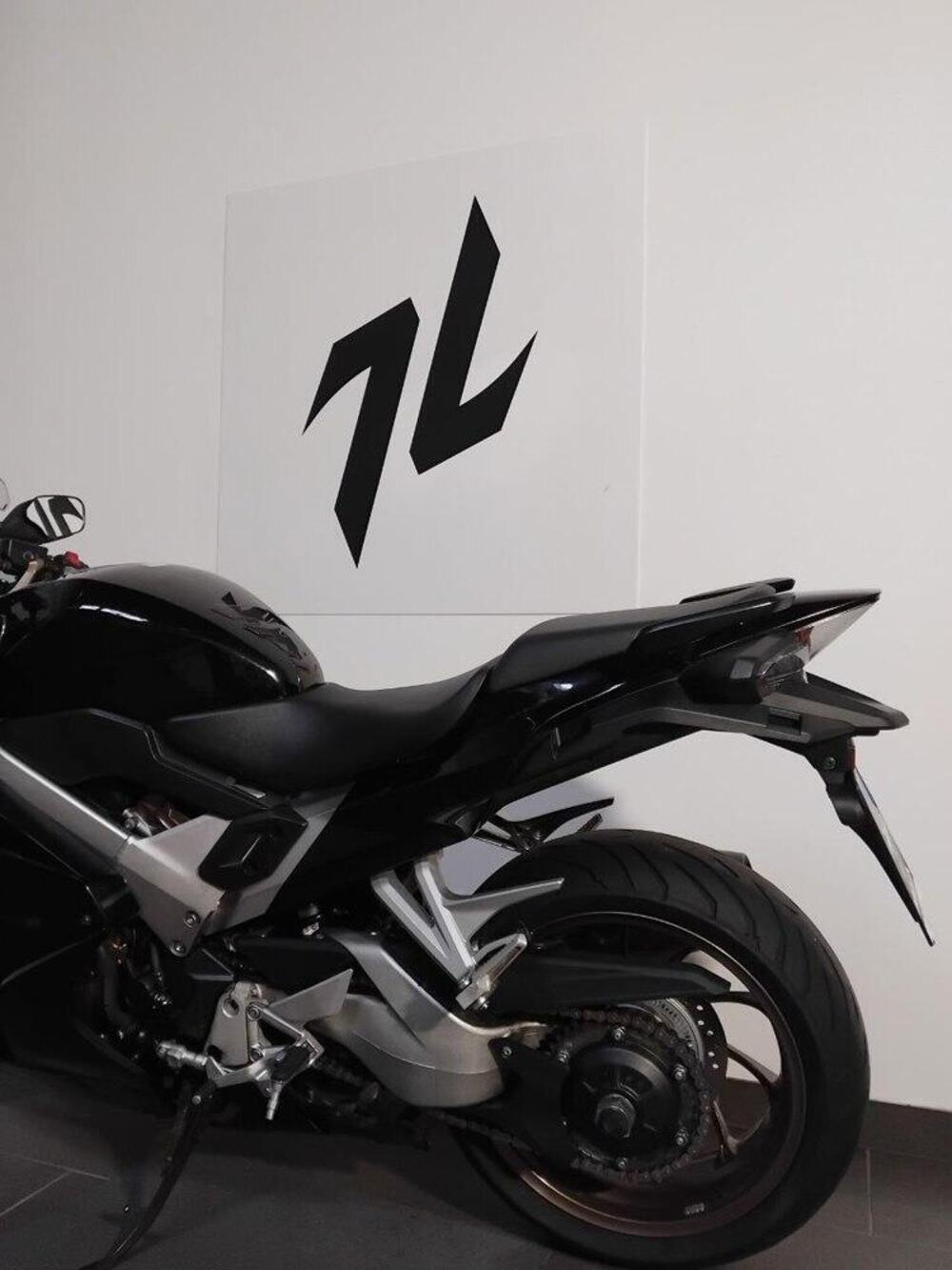 Honda VFR 800 F (2014 - 16) (2)