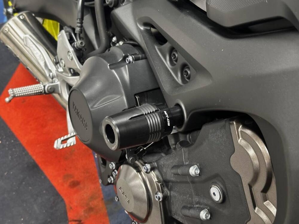 Yamaha MT-09 (2017 - 20) (12)
