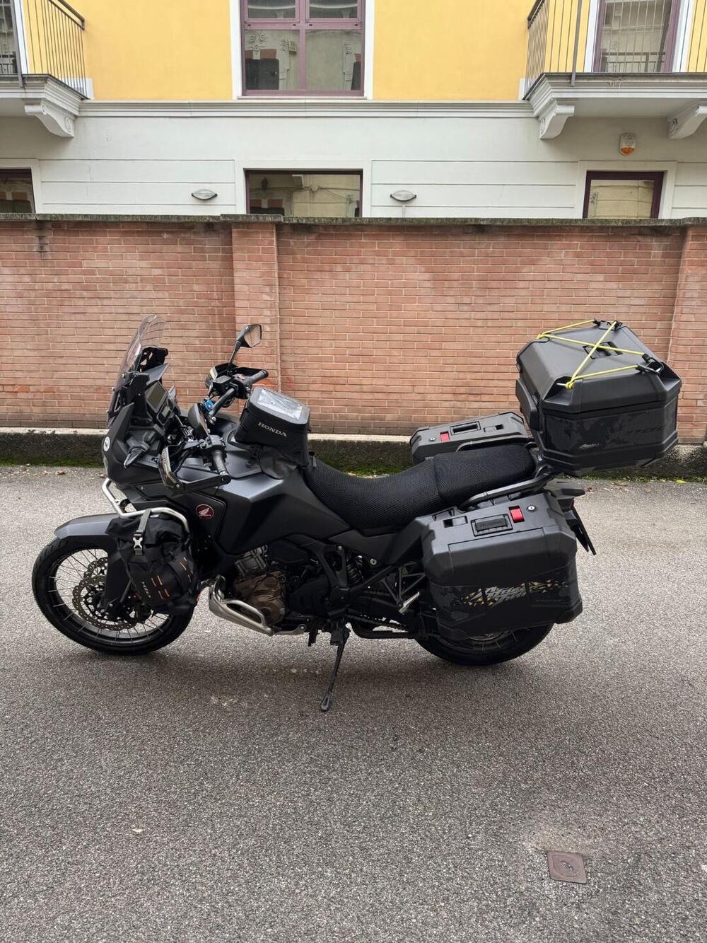 Honda Africa Twin CRF 1100L Adventure Sports DCT Travel Edition (2022 - 23) (2)