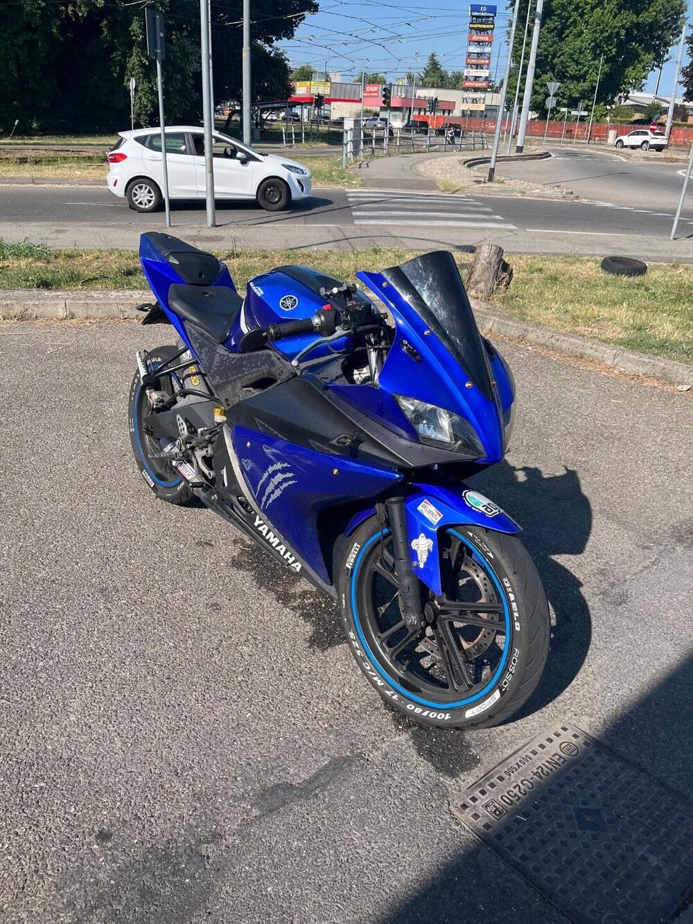 Yamaha YZF R125 (2008 -13) (4)