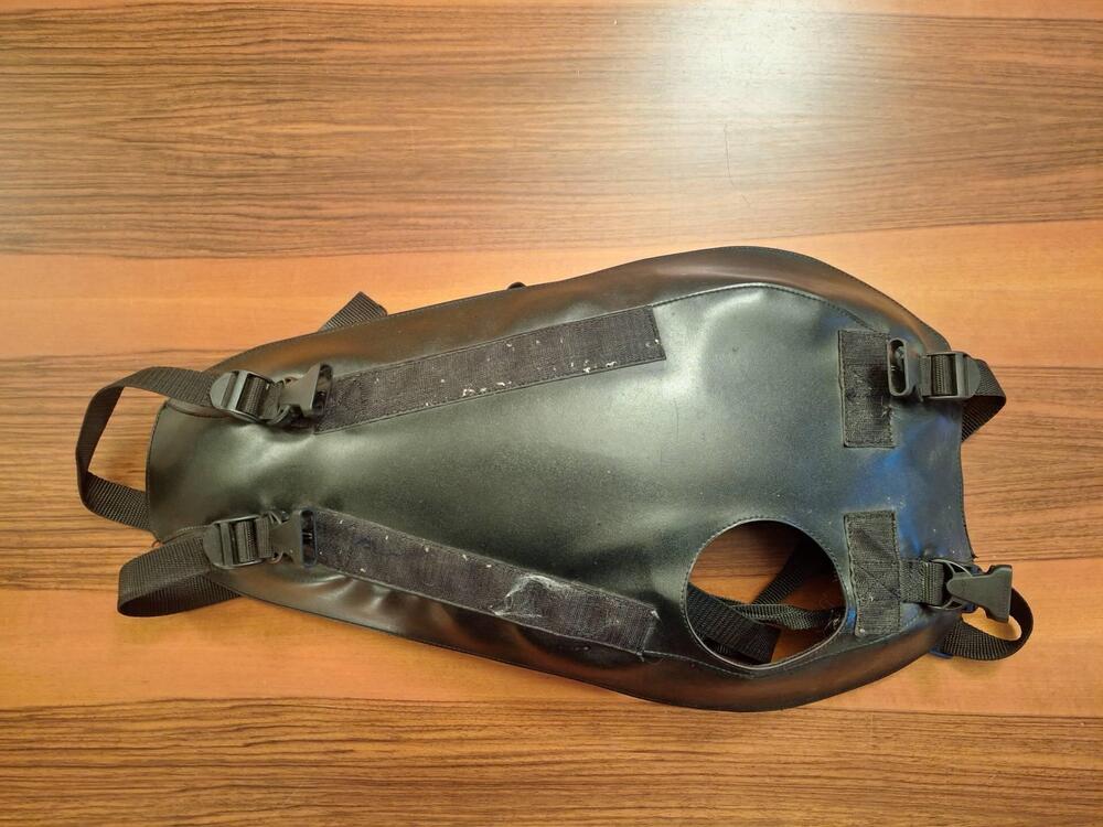 borsa serbatoio per triumph bonneville black del 2 (3)