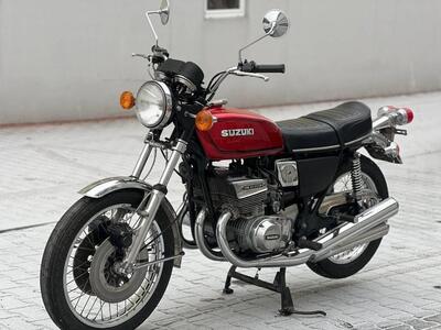 Suzuki GT550 d&#039;epoca