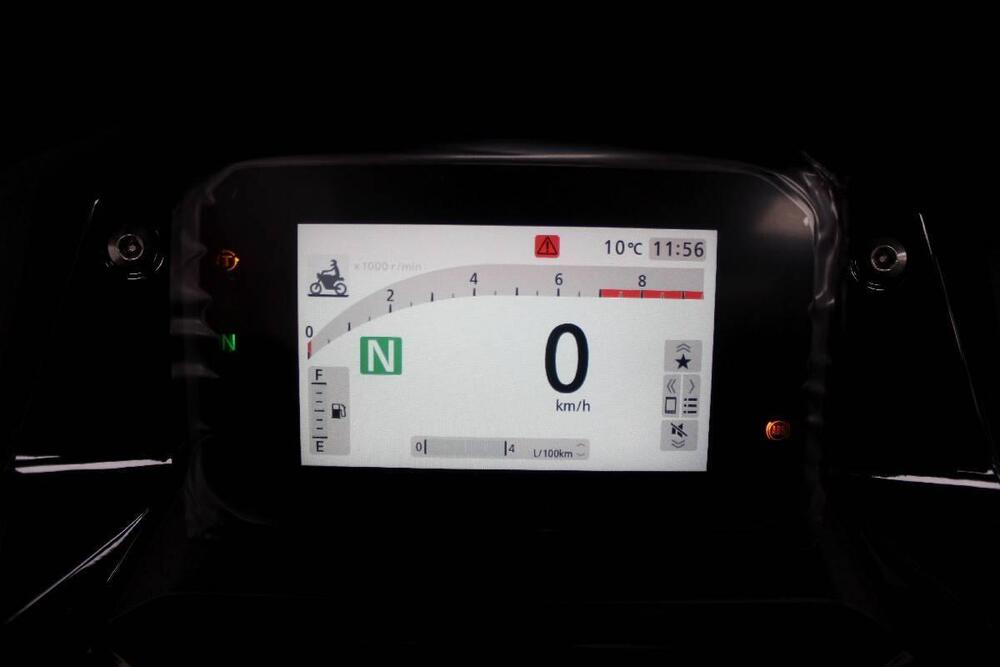 Honda Forza 750 (2025 - 26) (8)