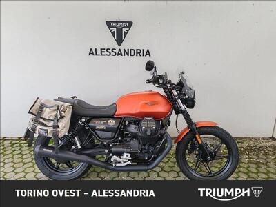 Moto Guzzi V7 Stone (2021 - 24) usata
