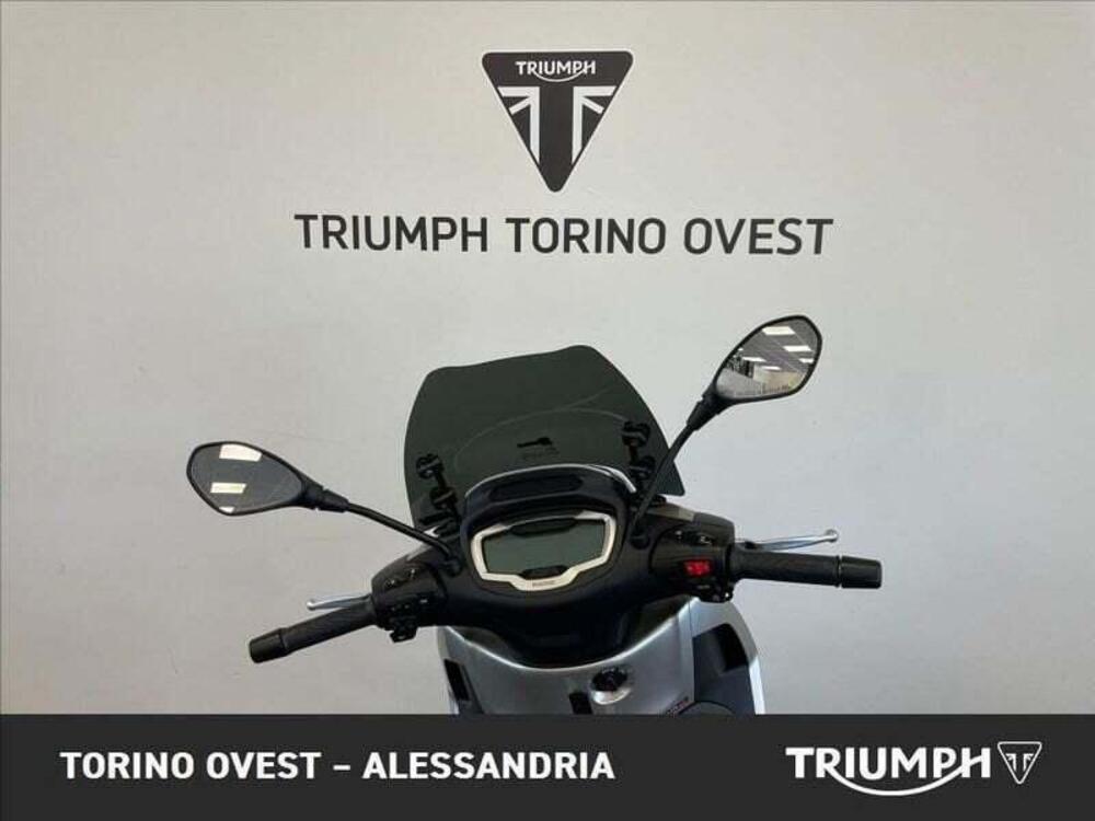 Piaggio Beverly 300 S ABS-ASR (2021 - 25) (4)