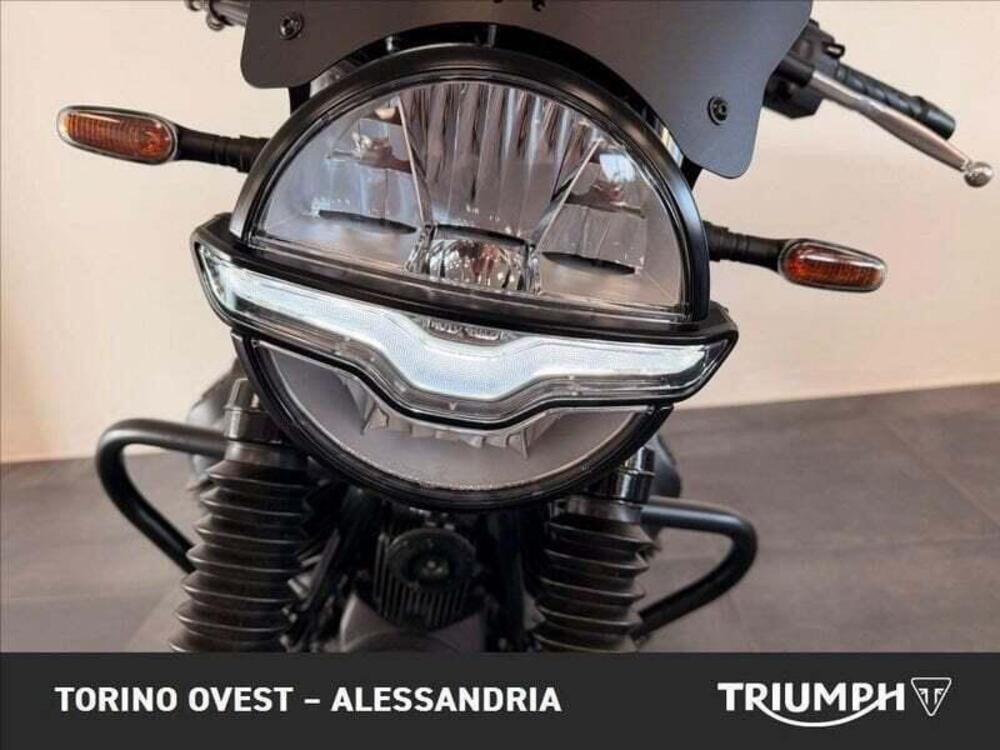 Moto Guzzi V7 Stone Centenario (2021 - 22) (6)