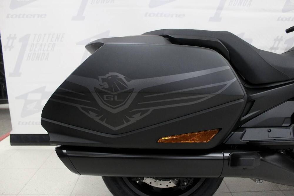 Honda GL 1800 Gold Wing 50° Anniversario (2025 - 26) (6)