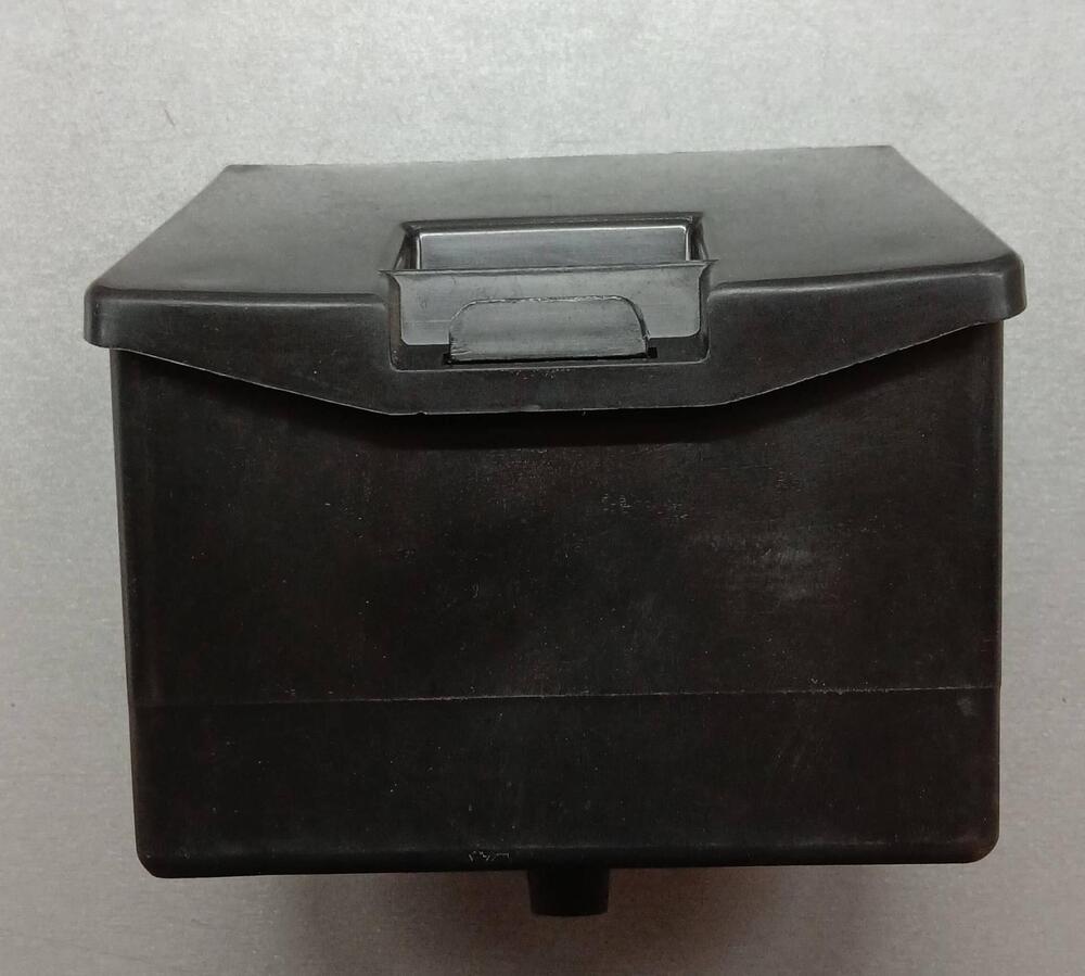 83500KE7000 Vano portaoggetti VF 500 Honda