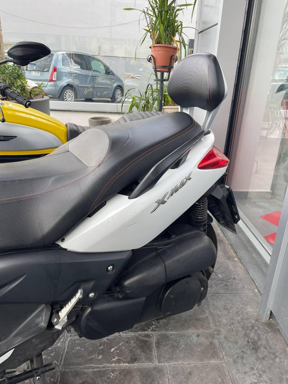 Yamaha X-Max 250 (2010 - 13) (6)