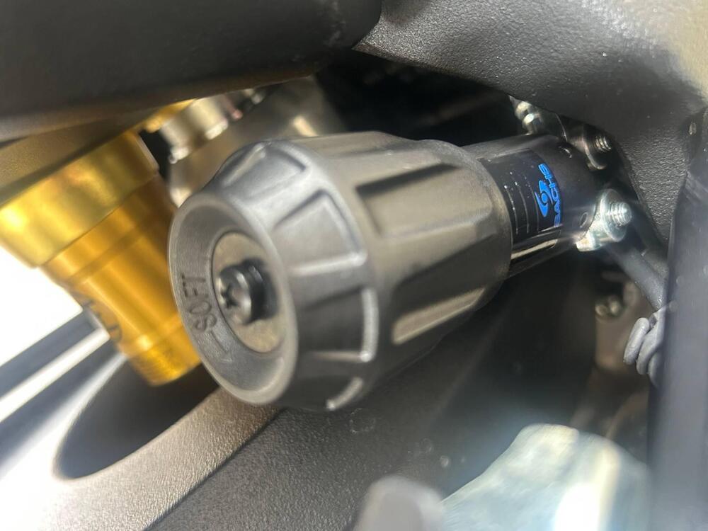 MV Agusta Turismo Veloce 800 R (2023 - 26) (9)