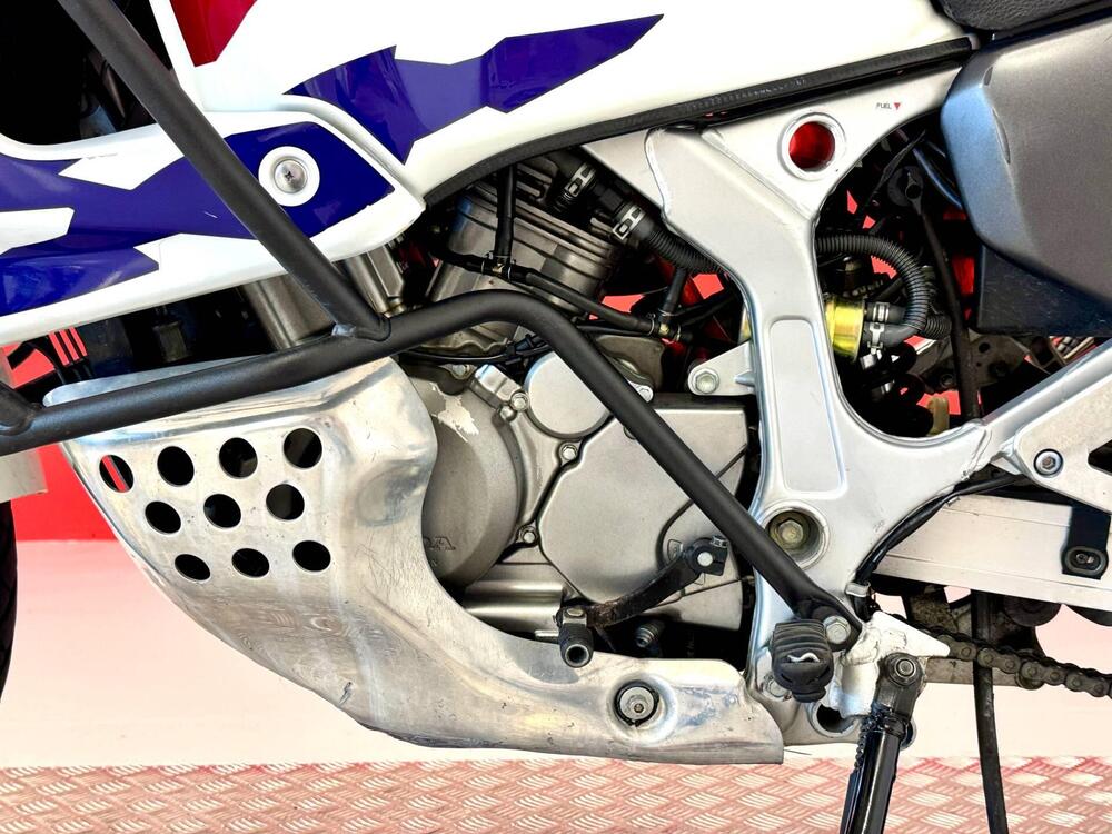 Honda XRV 750 AFRICA TWIN RD07 (15)