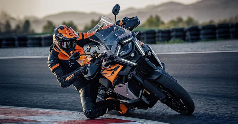 Bajaj acquisisce il controllo totale di KTM