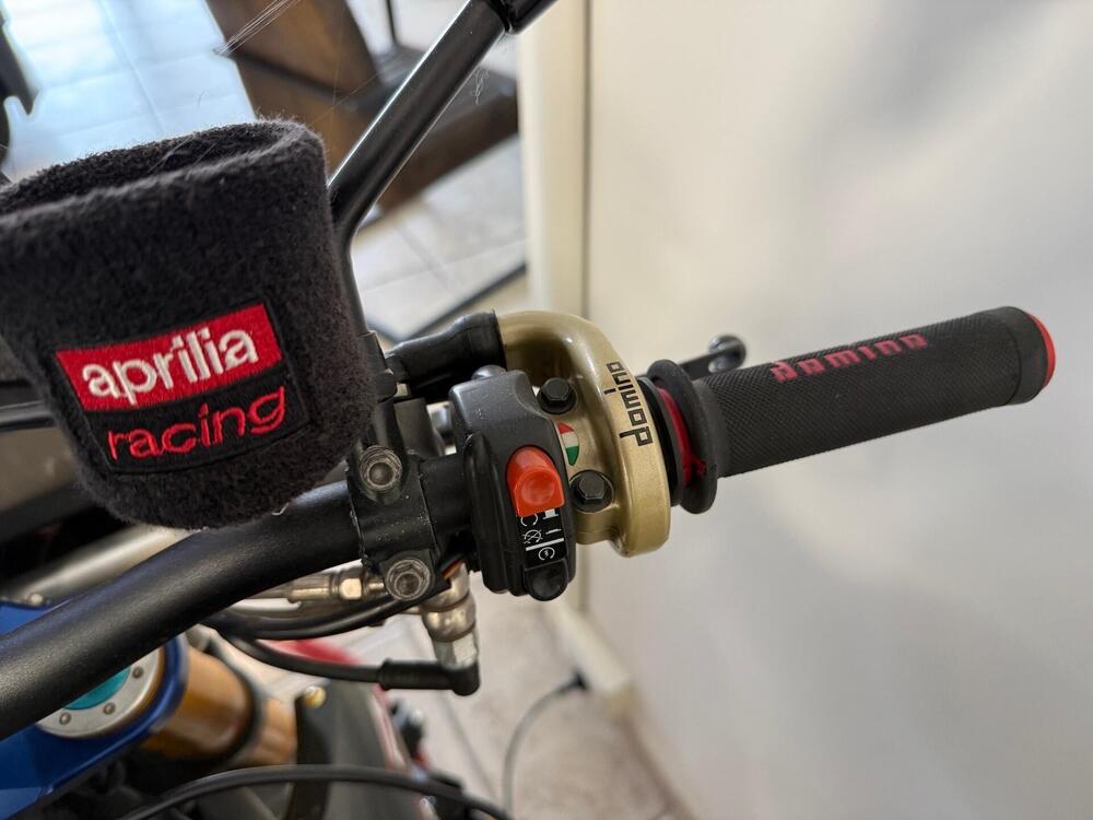 Aprilia Tuono 1000 (2003 - 04) (15)