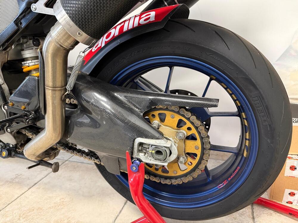 Aprilia RSV 1000 R (2001 - 02) (2)