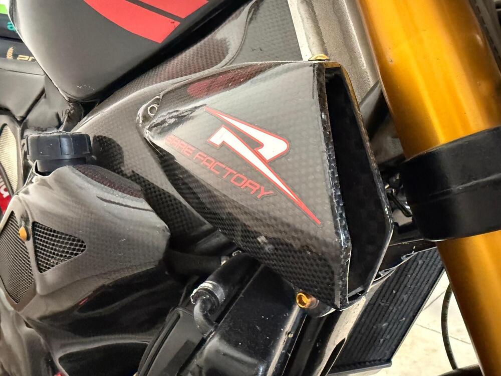 Aprilia RSV 1000 R (2001 - 02) (6)