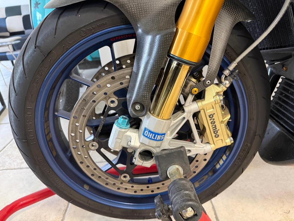 Aprilia RSV 1000 R (2001 - 02) (7)