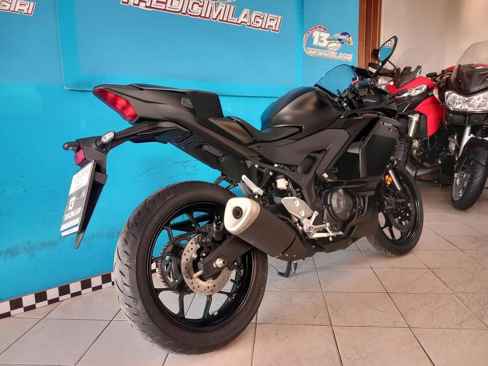 Yamaha YZF R3 (2025 - 26) (3)