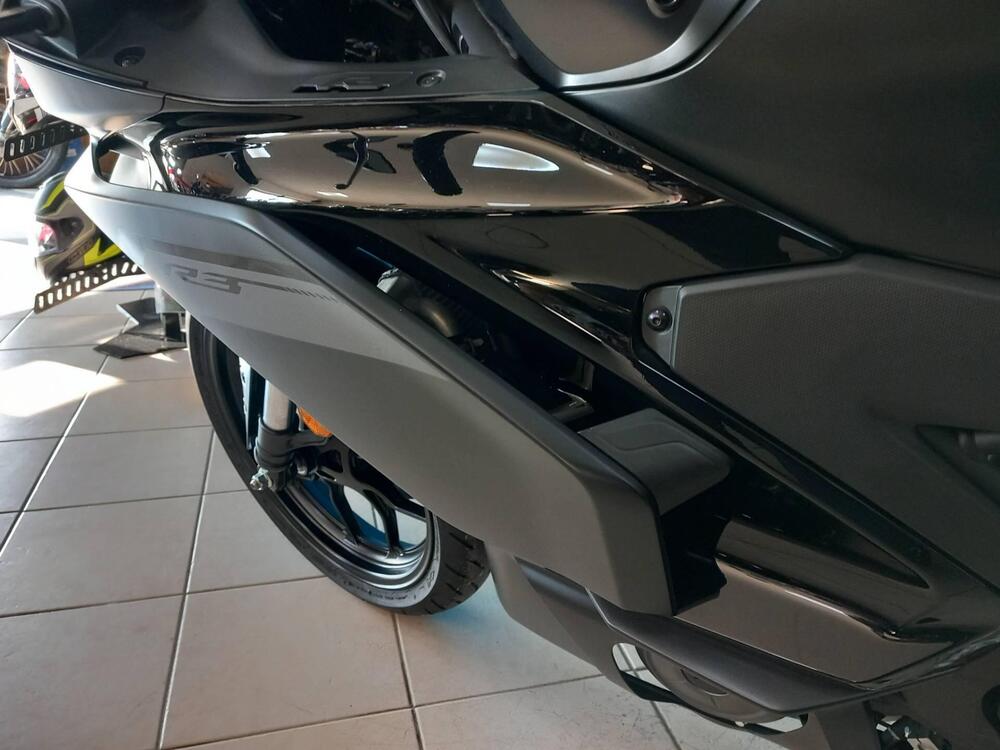 Yamaha YZF R3 (2025 - 26) (11)