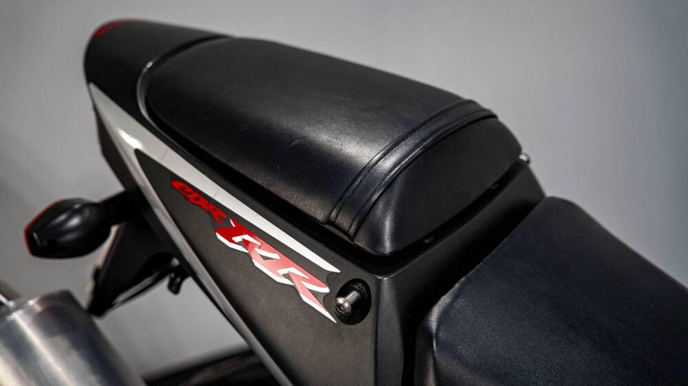 Honda CBR 929 RR FIREBLADE (11)