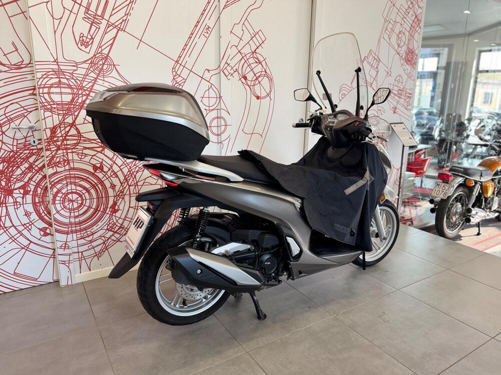 Honda SH 350 (2021 - 24) (3)