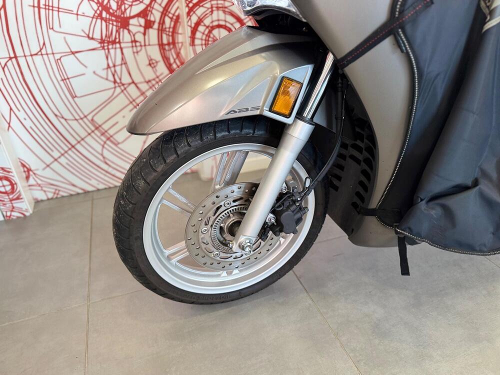 Honda SH 350 (2021 - 24) (13)