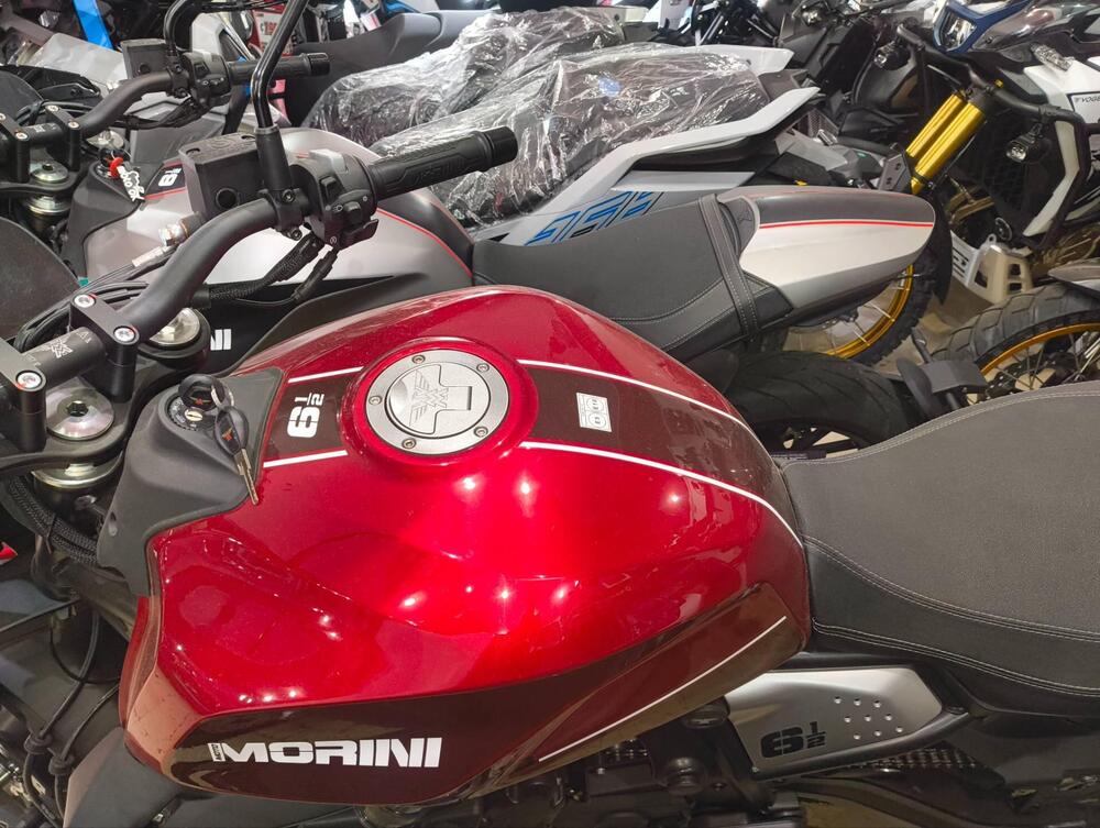Moto Morini SEIEMMEZZO STR (2022 - 26) (4)