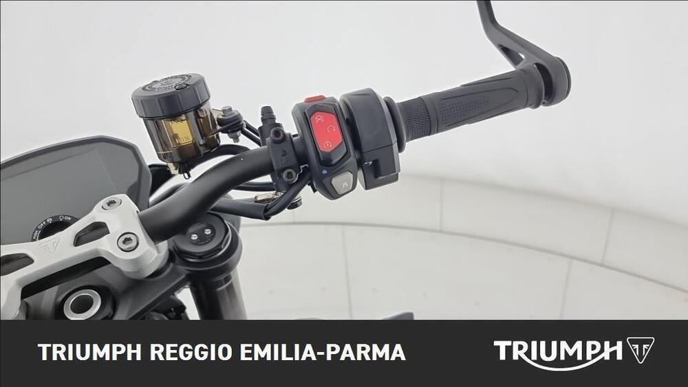 Triumph Street Triple 765 RS (2023 - 26) (10)