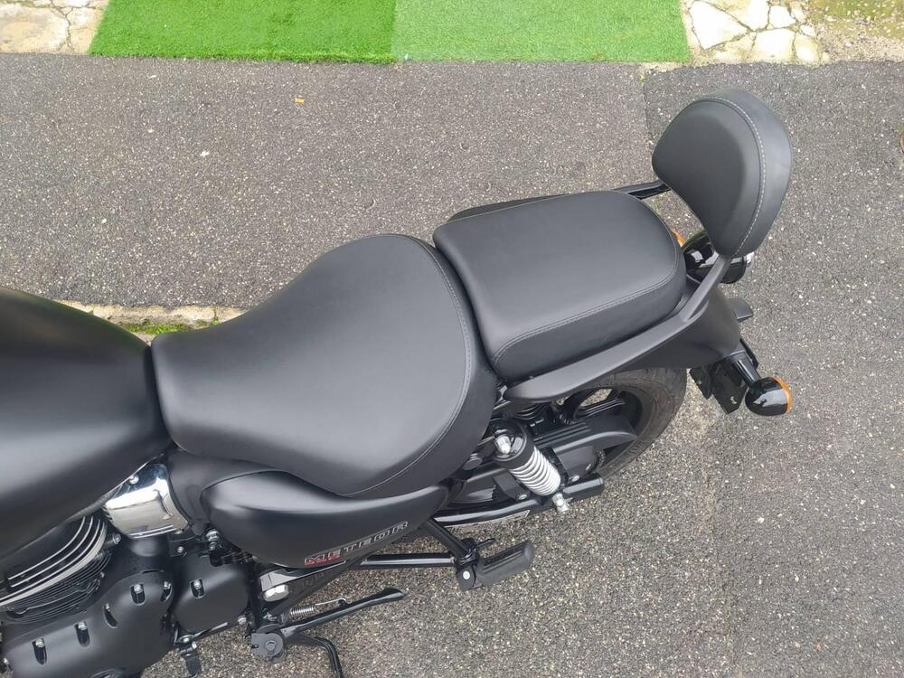 Royal Enfield Meteor 350 (2021 - 26) (7)