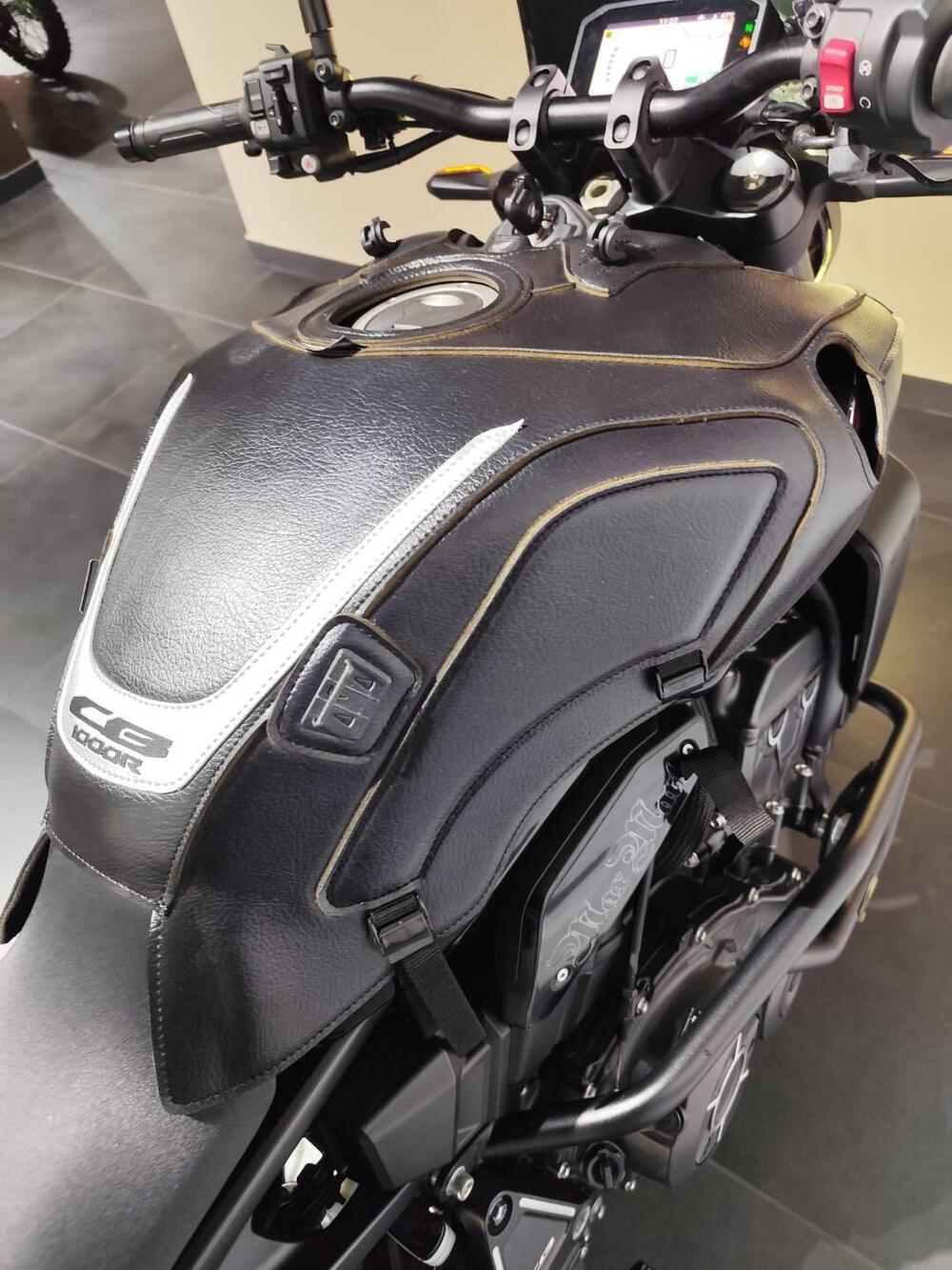 Honda CB 1000 R Black Edition (2021 - 25) (9)