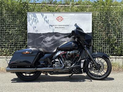 Harley-Davidson 117 Street Glide (2022) - FLHXSE usata