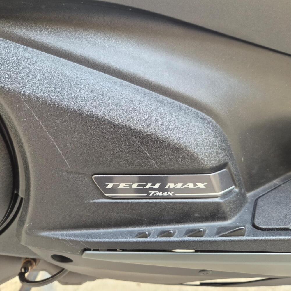 Yamaha T-Max 560 Tech Max (2021) (9)