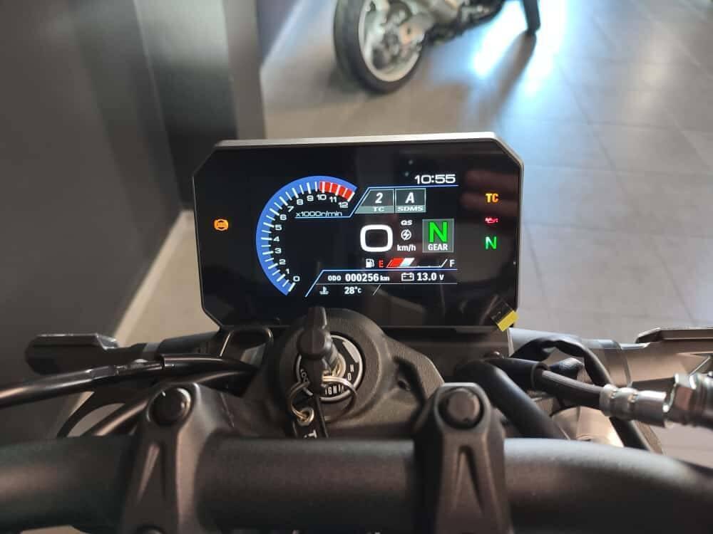 Suzuki GSX-8T (2025 - 26) (4)