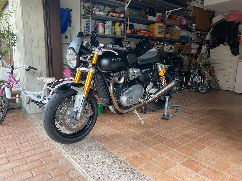 Triumph Thruxton 1200 R (2017 - 20) (3)