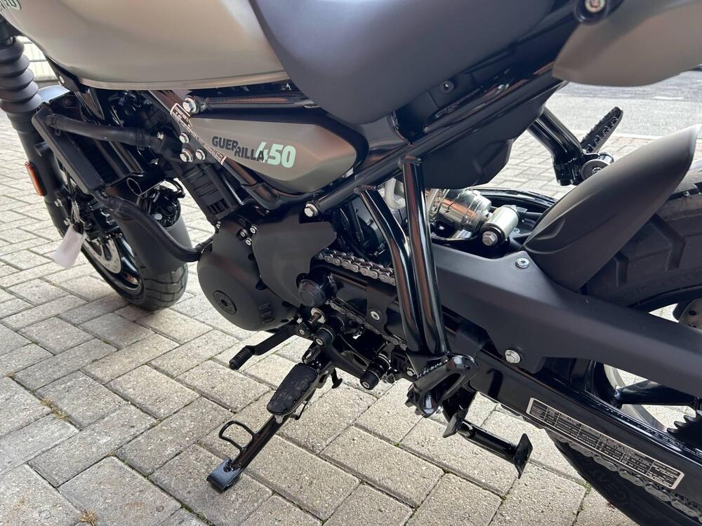 Royal Enfield Guerrilla 450 (2024 - 26) (10)