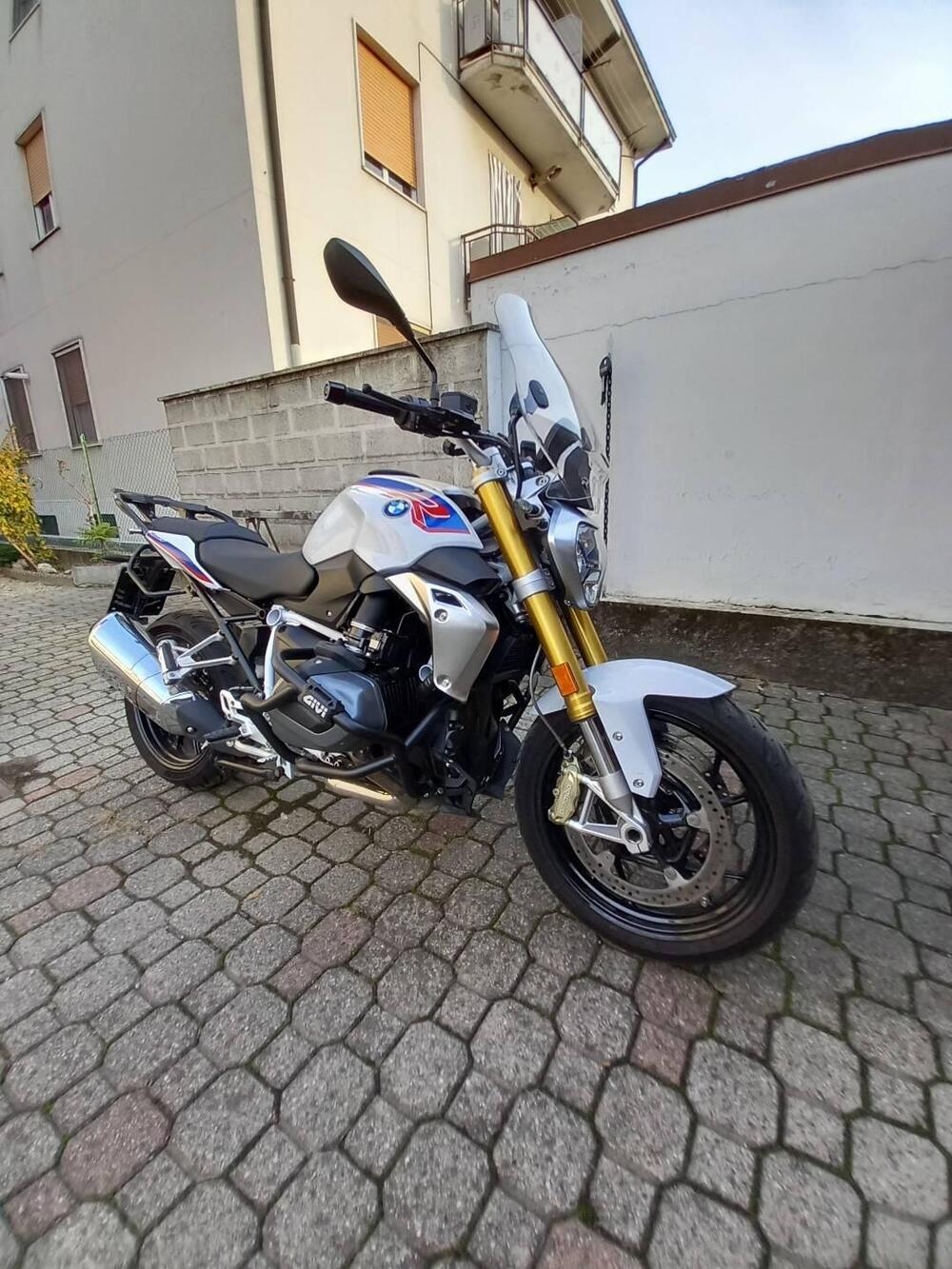 Bmw R 1250 R (2021 - 25) (2)