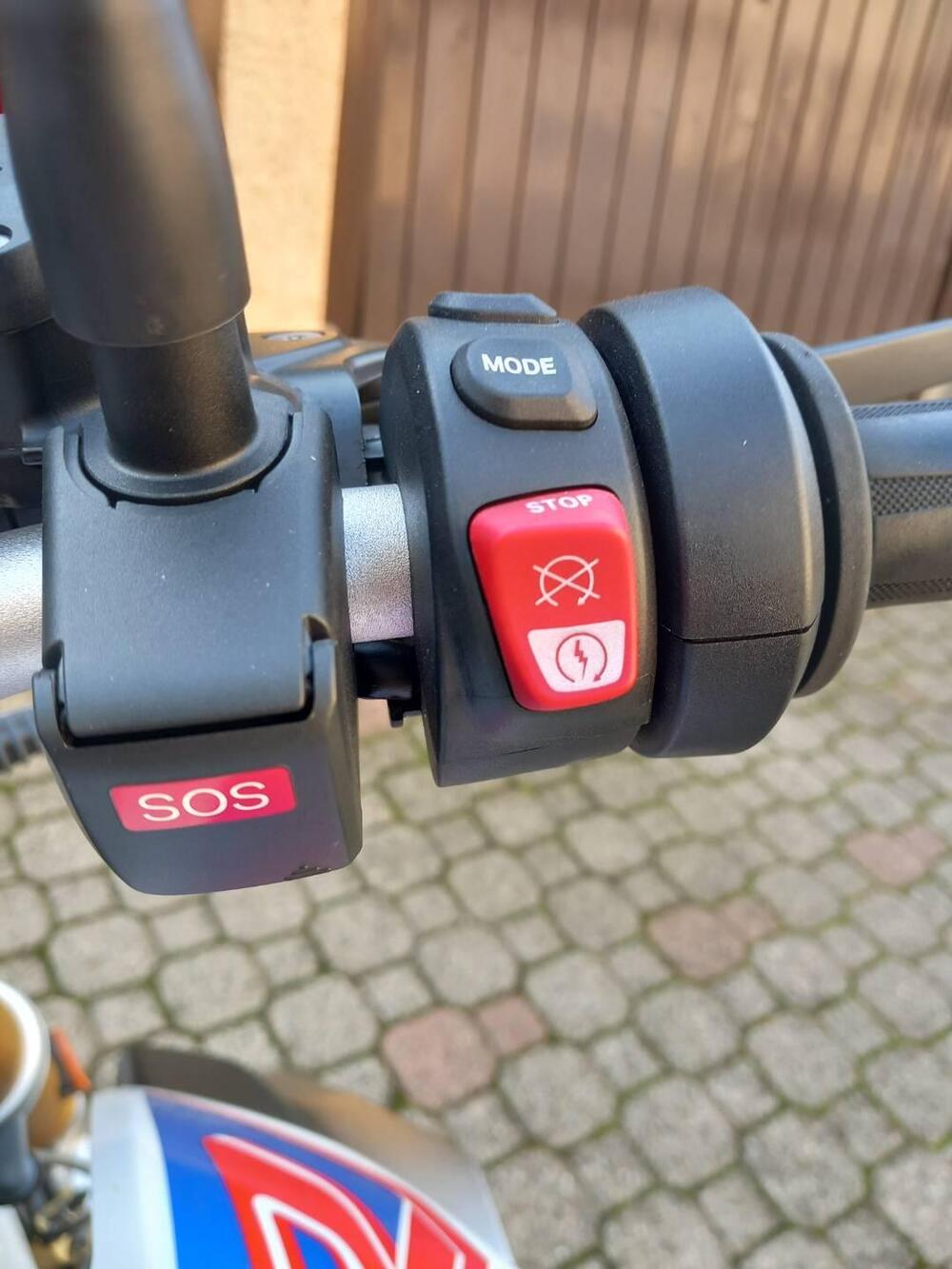 Bmw R 1250 R (2021 - 25) (8)