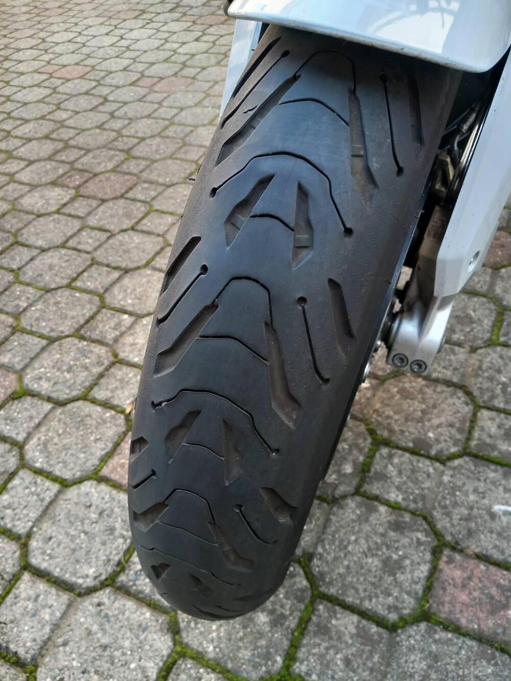 Bmw R 1250 R (2021 - 25) (9)