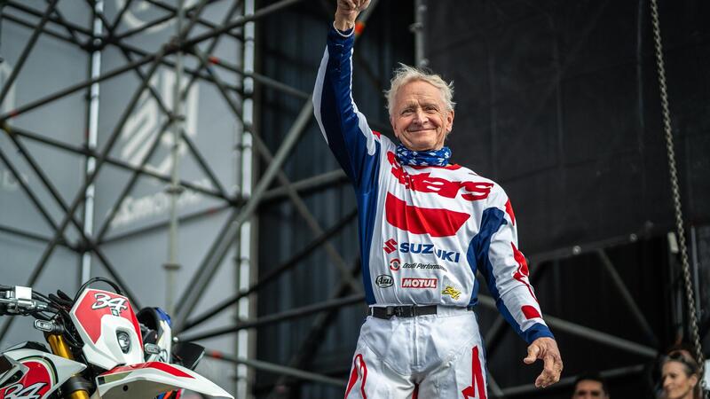 EICMA 2025, i Campioni e le Leggende si sfidano: adrenalina pura alla Charity Race [VIDEO E GALLERY]