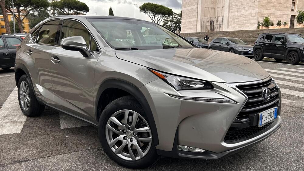 Lexus NX usata a Roma (3)