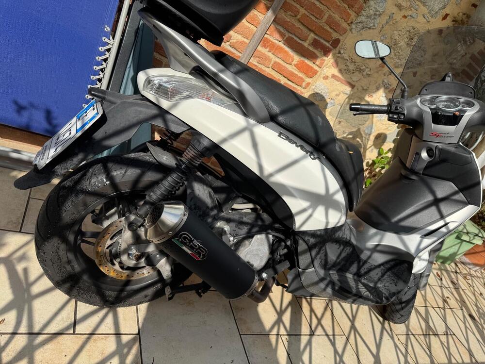 Piaggio Beverly 350 SportTouring ie ABS (2011 - 17) (6)