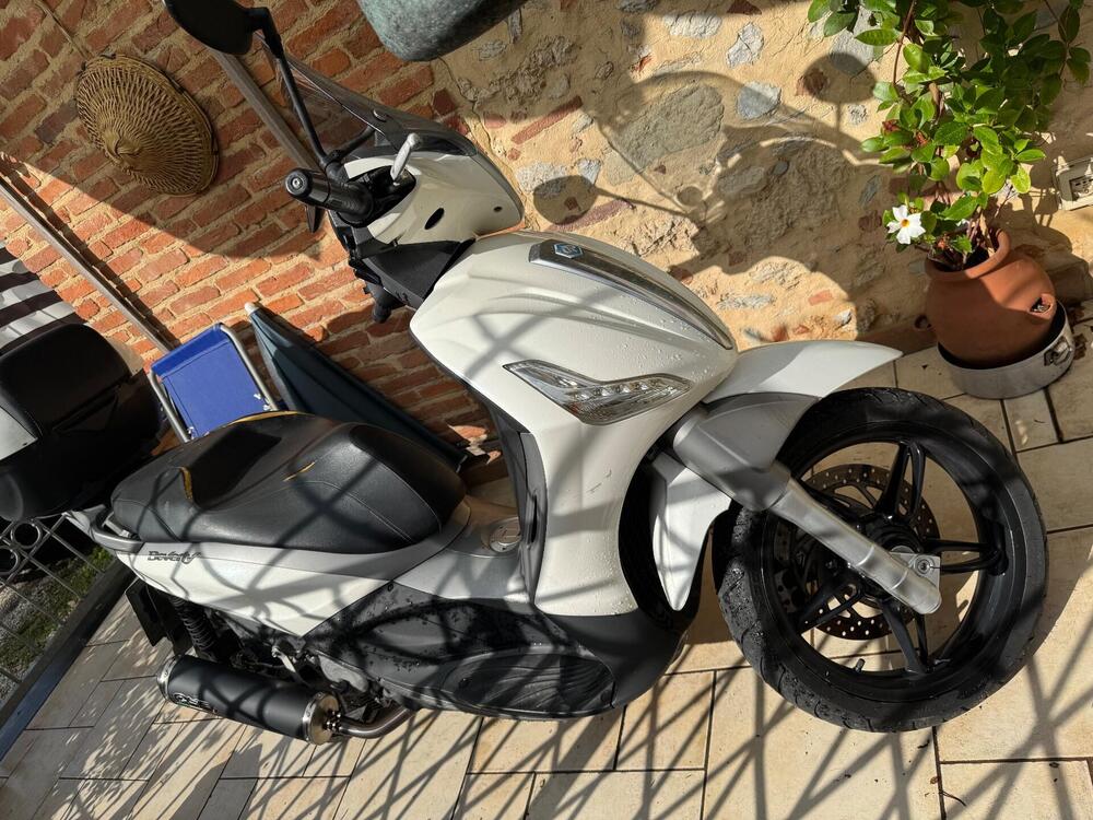 Piaggio Beverly 350 SportTouring ie ABS (2011 - 17) (7)