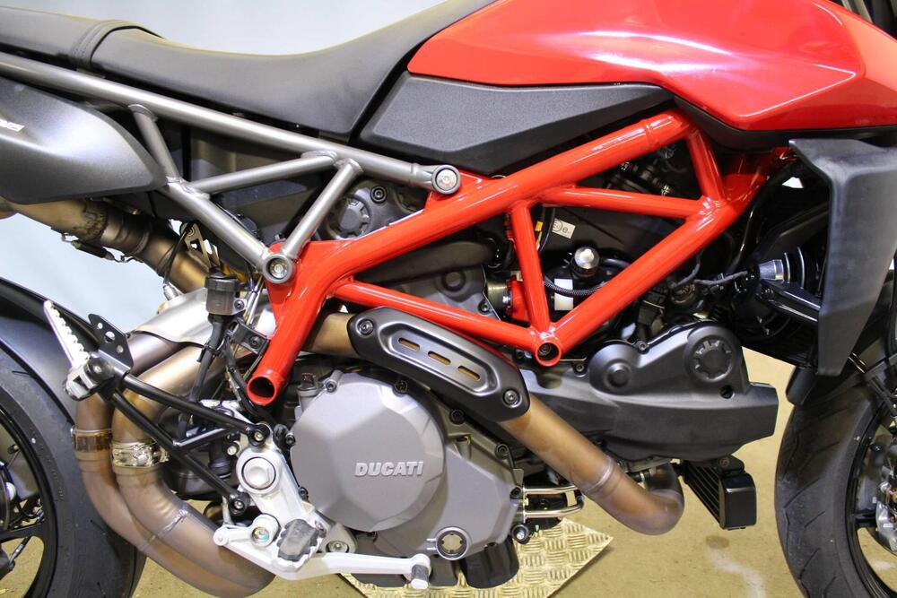 Ducati Hypermotard 950 (2022 - 25) (9)